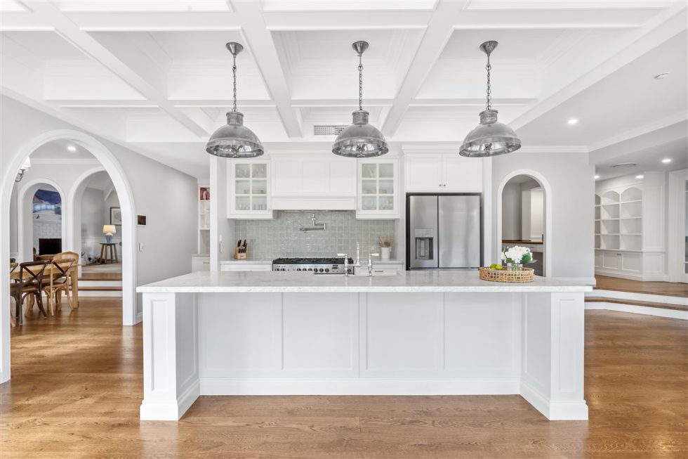 Dana Kitchens Gallery Recent Work Award Winning Design   Kitchen Hampton 18 980x653 